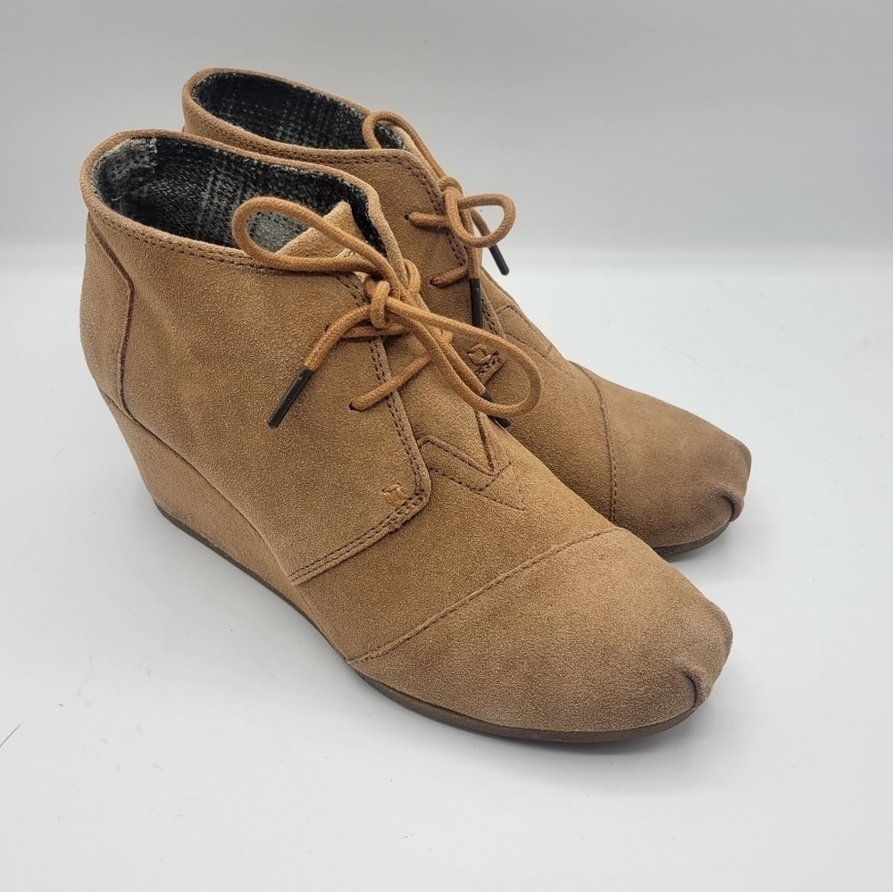 Tom heeled booties size 9.5